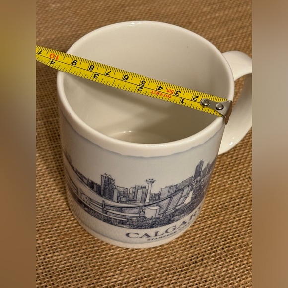 Starbucks | Calgary Architecture Design | Ceramic Travel Large Mug 2007 Canada - Picture 7 of 11